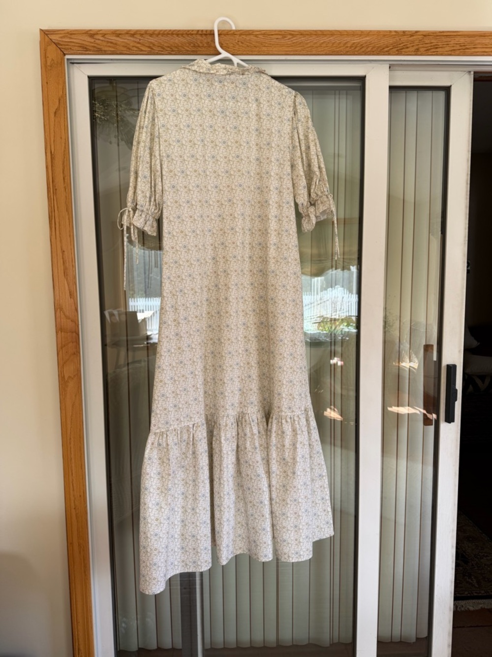 Parterre Floral “Dorian” Maxi Dress with Tie Waist - Picture 5 of 8